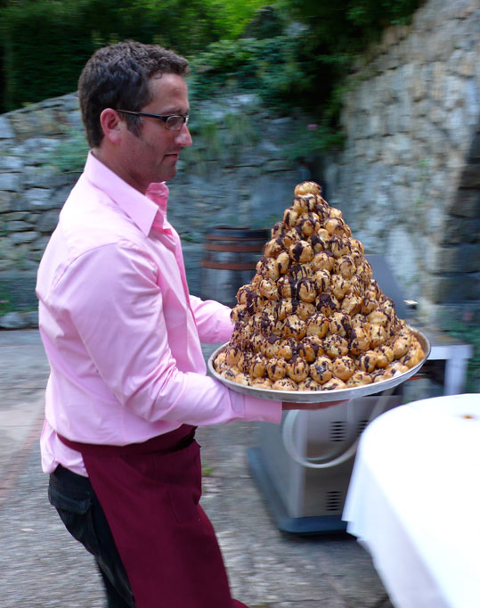 croquembouche